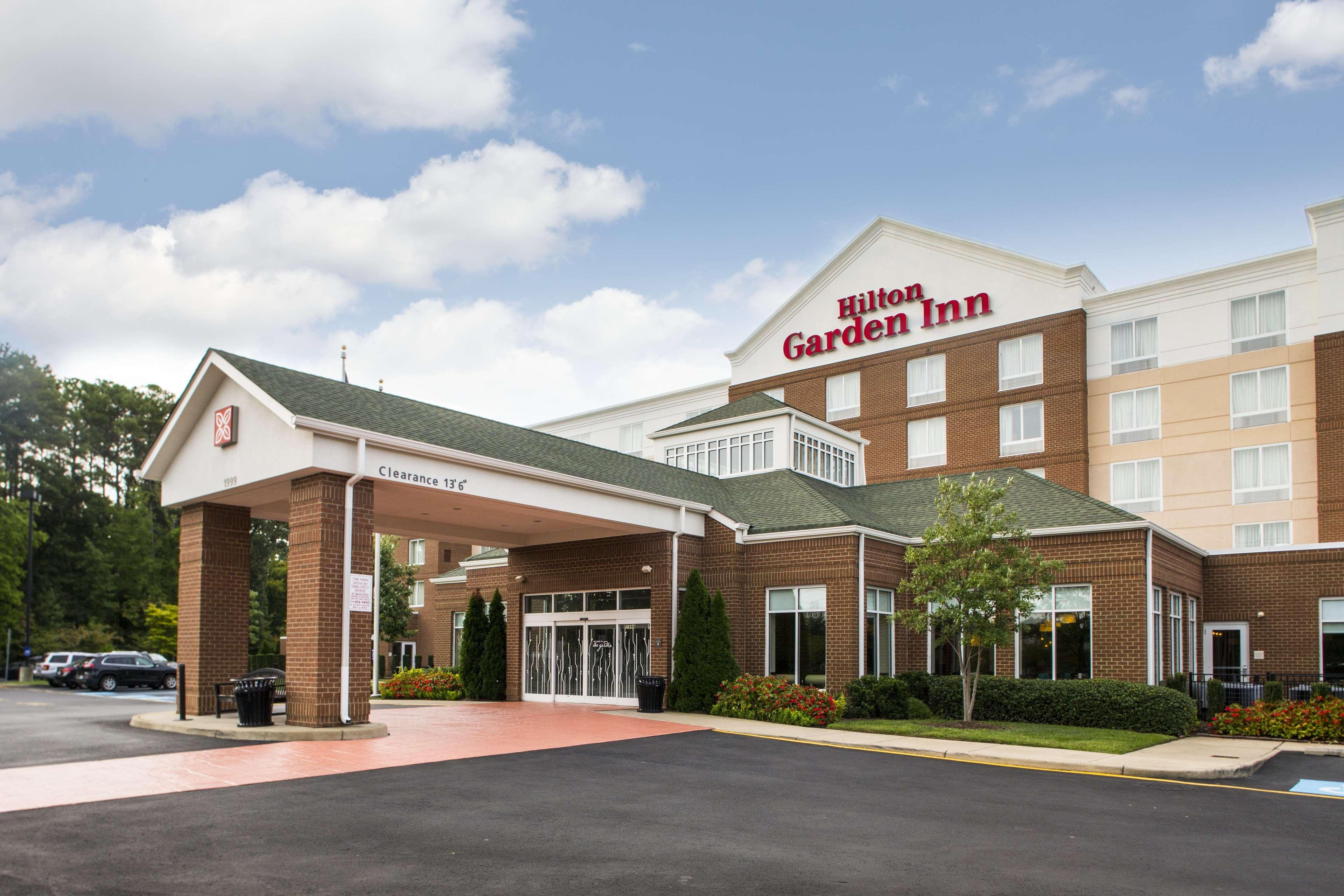 Hilton Garden Inn Hampton Coliseum Central Exterior foto