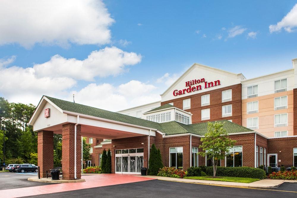 Hilton Garden Inn Hampton Coliseum Central Exterior foto